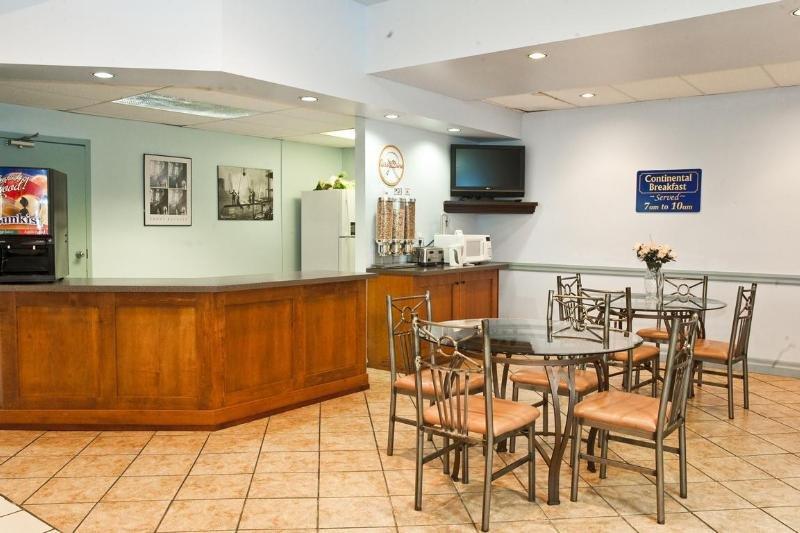 Howard Johnson Hamilton Interieur foto